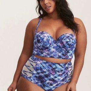 NWT Torrid SPACE GEO PUSH-UP  BIKINI TOP